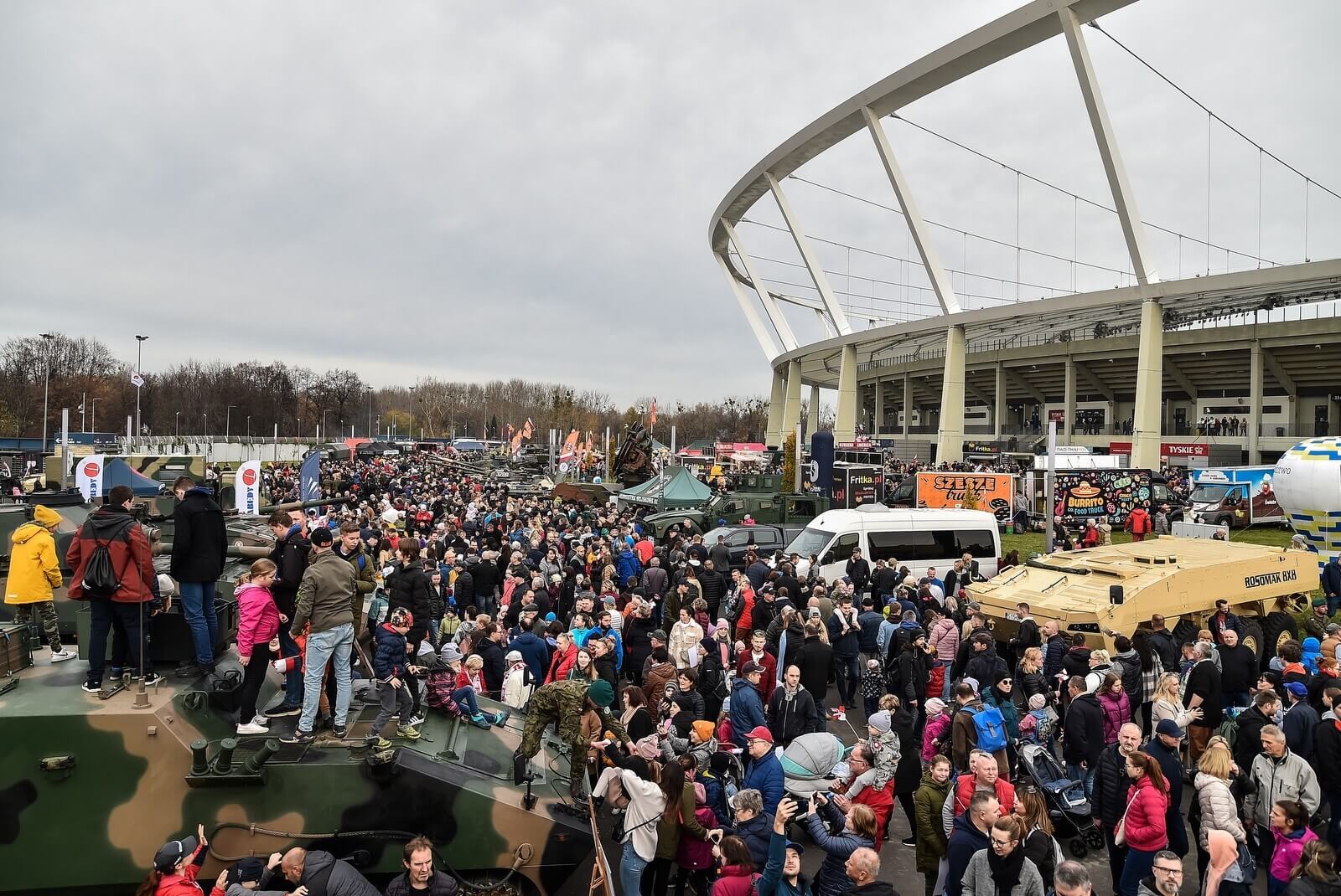 Wojewódzkie Obchody Święta Niepodległości na Stadionie Śląskim 4