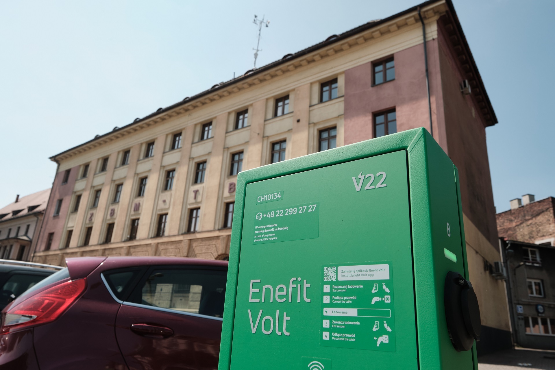 Firma Enefit uruchomiła w Zabrzu kilkadziesiąt stacji ładowania pojazdów elektrycznych