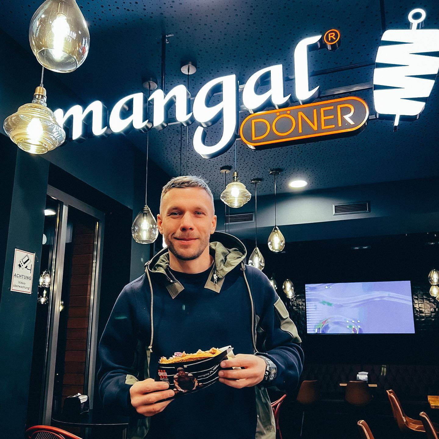 Lukas Podolski Mangal Doner