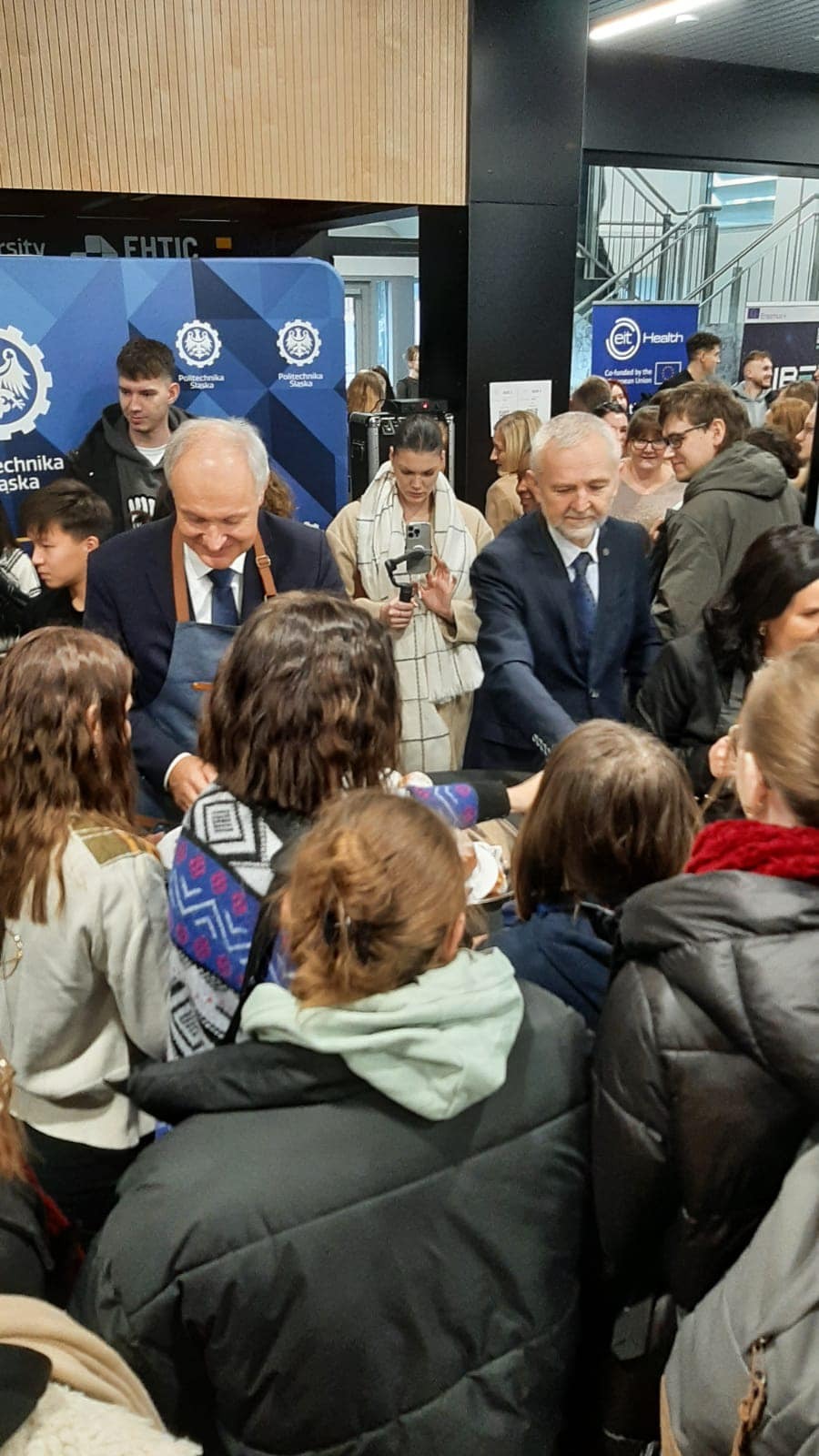 800 pączków na 80-lecie Politechniki Śląskiej